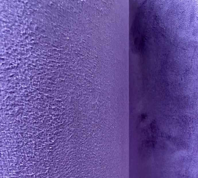 ALCANTARA GARNISSAGE / COLORIS AUBERGINE / Laize=145cm / L=100cm / Soit 1,45m2